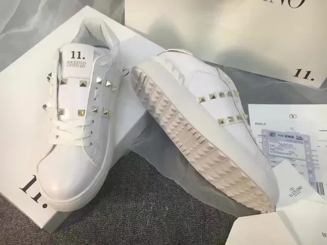 Valentino Rockstud White Leather Pyramid Stud Lifestyle Sneakers 5