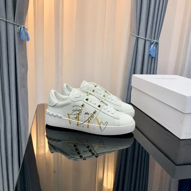 Sneakers Valentino Rockstud Blanc à Clous VLTN Graphique Lifestyle 5