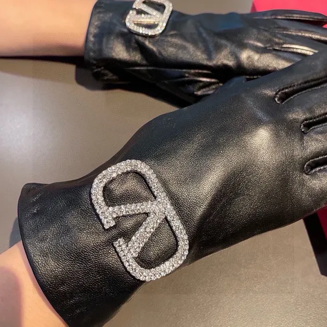 Valentino VLogo Crystal-Embellished Black Leather Gloves 2