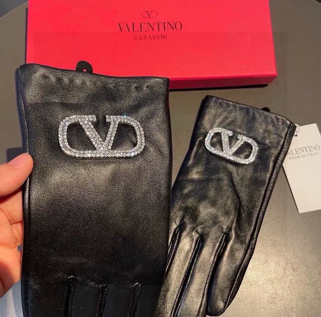 Valentino VLogo Crystal-Embellished Black Leather Gloves 7