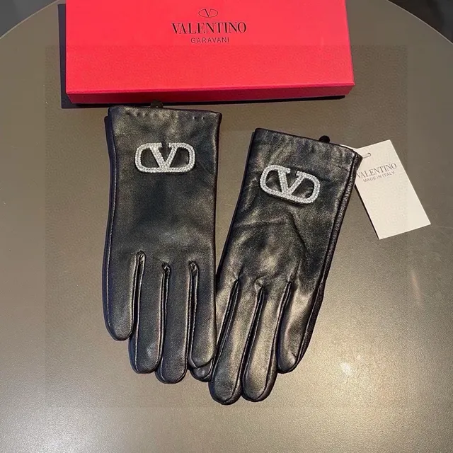 Valentino VLogo Crystal-Embellished Black Leather Gloves 8
