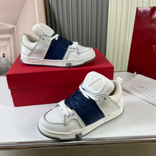 Valentino VLogo Spike Baskets Lifestyle Hautes 7