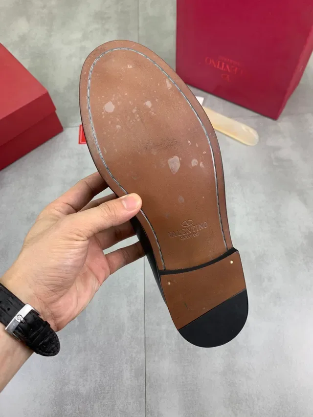 Valentino VLTN Mocassin Noir en Cuir Slip-On 2