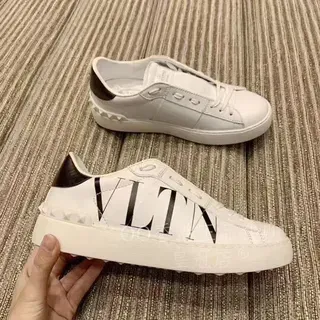 Valentino VLTN 白色 Logo-Print Slip-On Lifestyle Sneakers