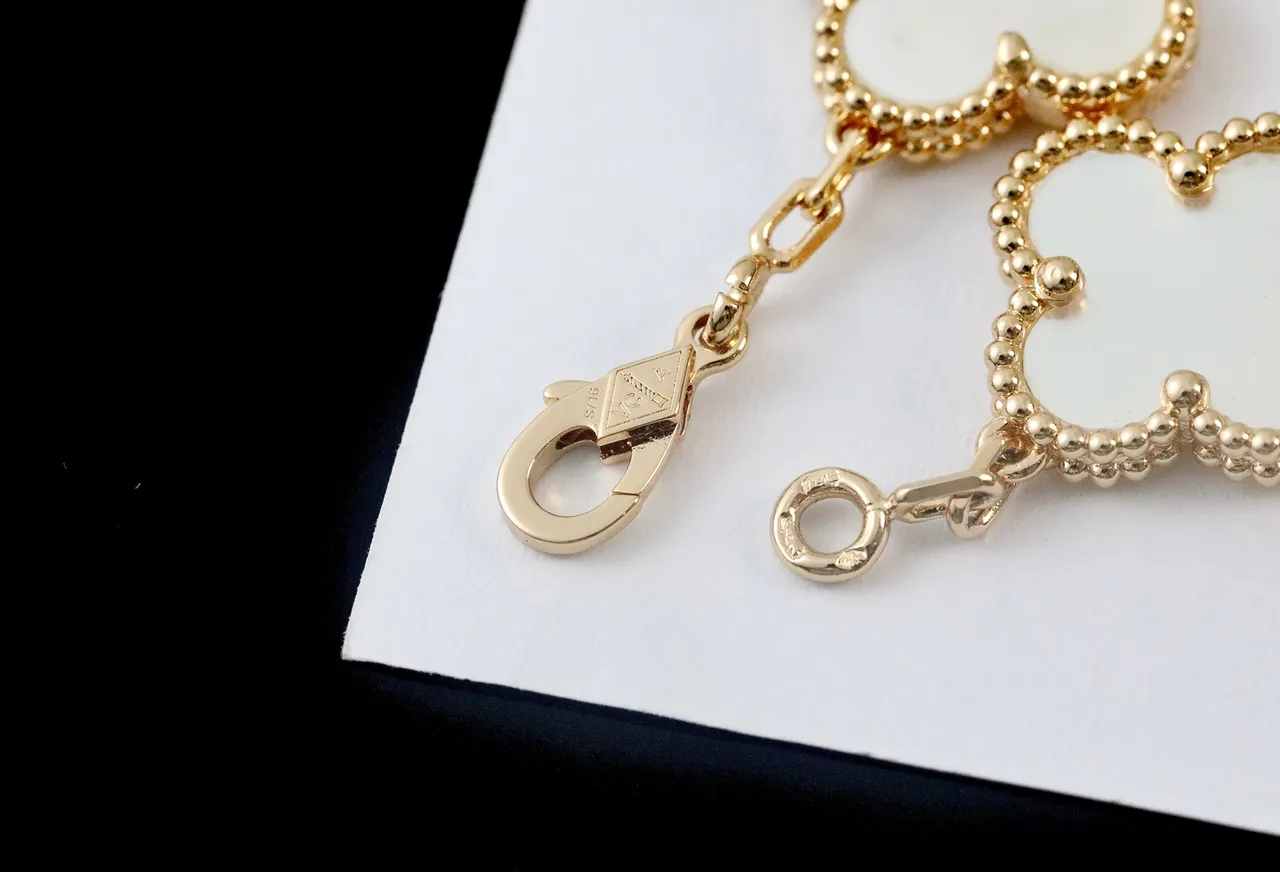 Van Cleef & Arpels Alhambra পাঁচ মোটিফ সাদা মাদার অফ পার্ল সোনা ব্রেসলেট 2