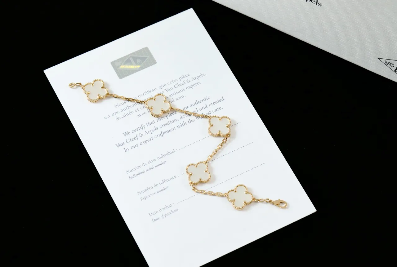 Van Cleef & Arpels Alhambra পাঁচ মোটিফ সাদা মাদার অফ পার্ল সোনা ব্রেসলেট 4
