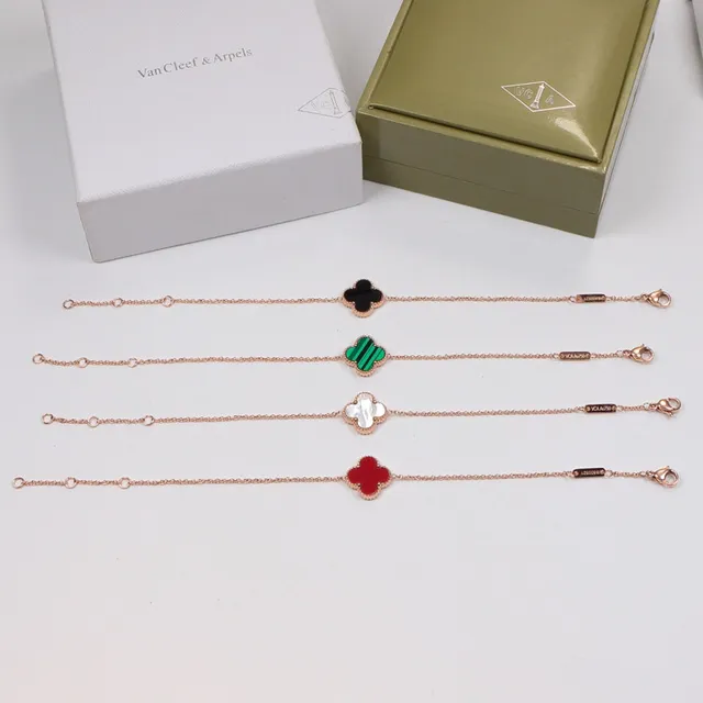 Van Cleef & Arpels Alhambra ذهبي متعدد الألوان سلسلة تعويذة نباتة ورقة رباعية 1