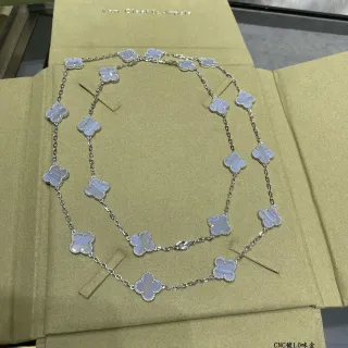 Van Cleef & Arpels Alhambra 20 Motif Collier de Mère-de-Perle Blanc