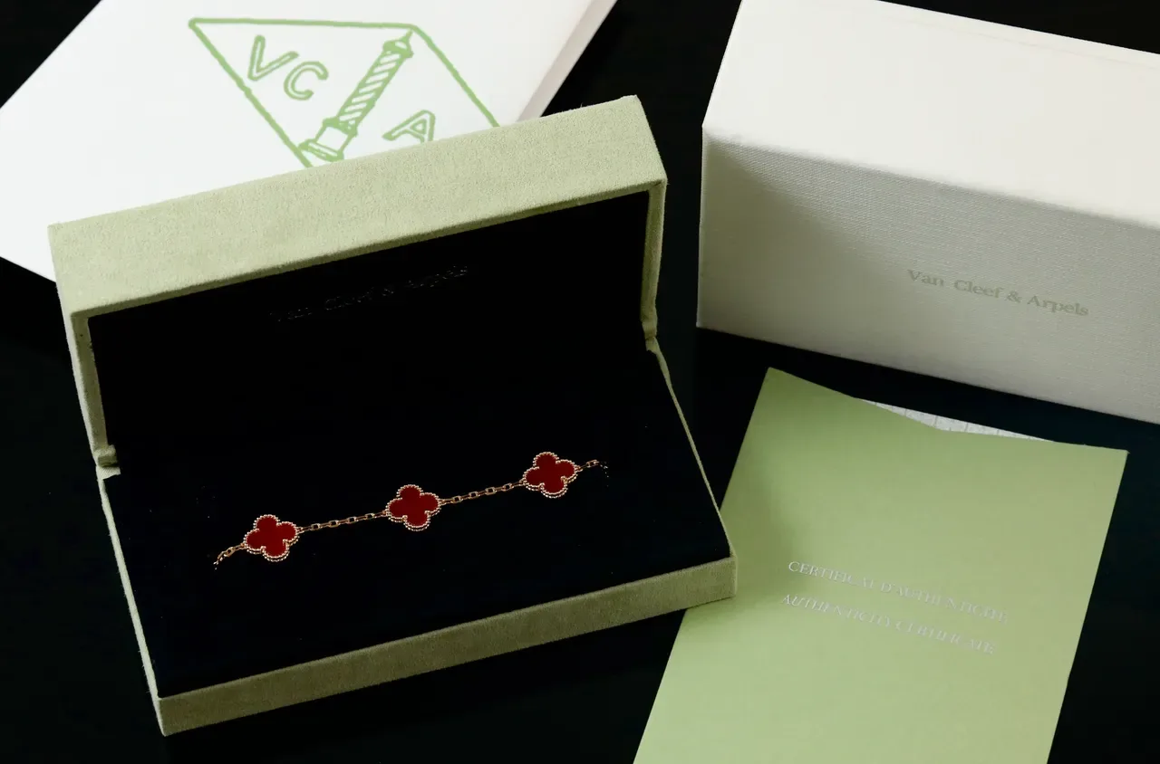 Van Cleef & Arpels Alhambra Five Motif Red Enamel Gold Bracelet 6