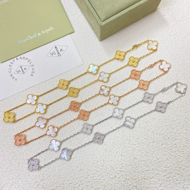 Collier Van Cleef & Arpels Alhambra Trèfle à Quatre Feuilles Mère-de-Perle 5