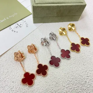 Van Cleef & Arpels Alhambra أقراط دنجل سلسلة بحجر أحمر ولون ذهبي