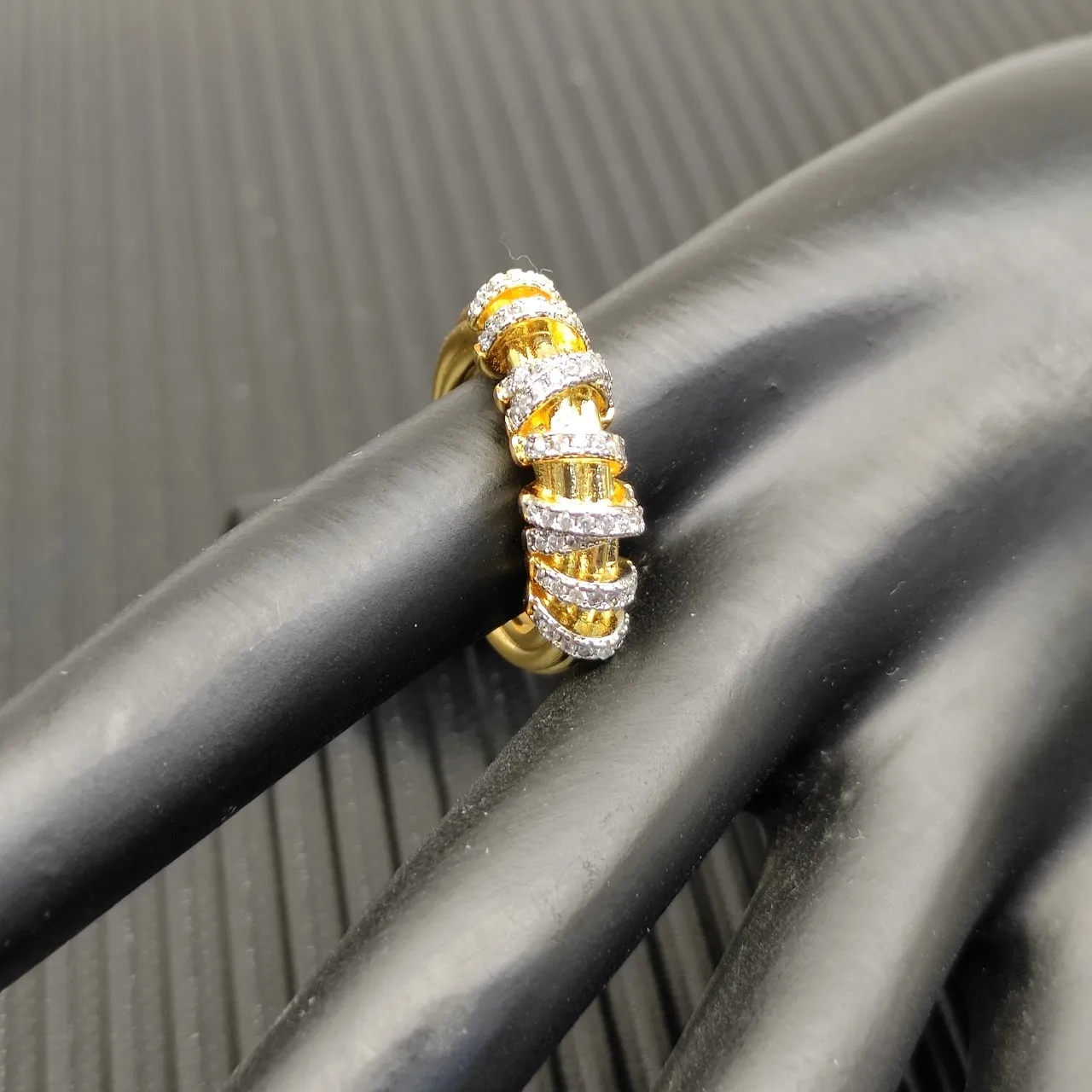 Van Cleef & Arpels Multi-Band Pavé Diamond Ribbed Gold Ring 4