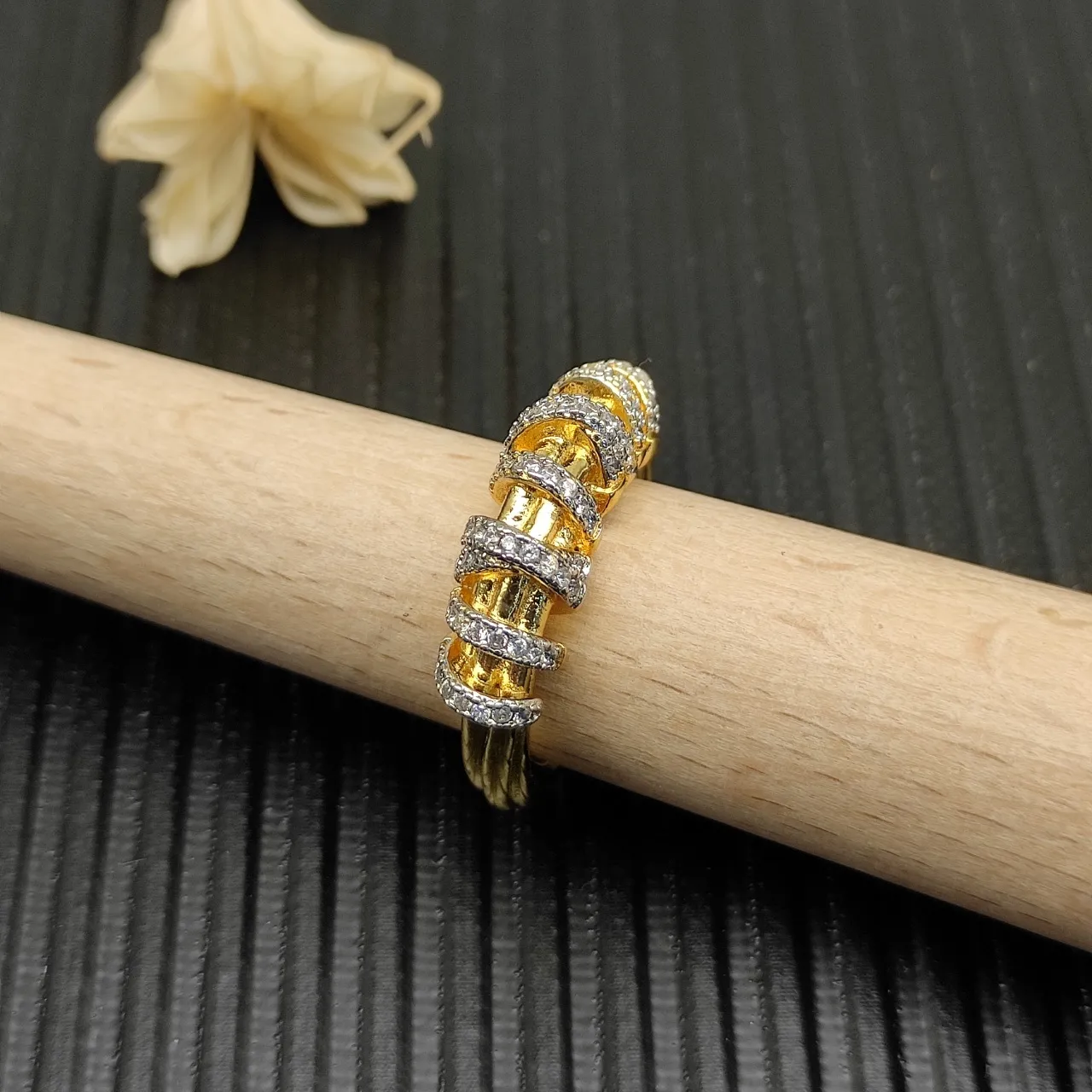 Van Cleef & Arpels Multi-Band Pavé Diamond Ribbed Gold Ring 5