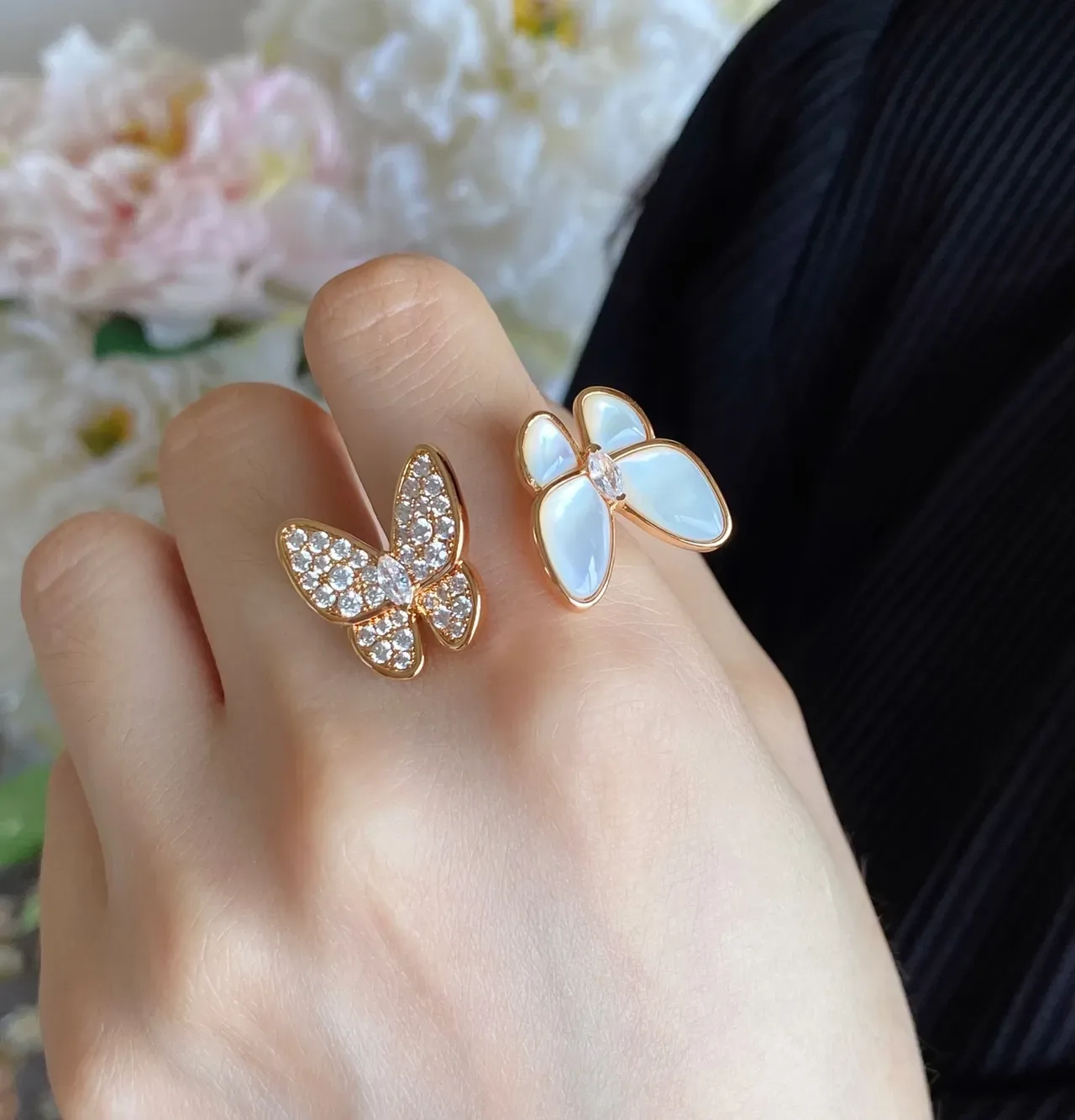 Van Cleef & Arpels Papillon Gold White Butterfly Silhouette Pavé Diamond Setting Ring 9