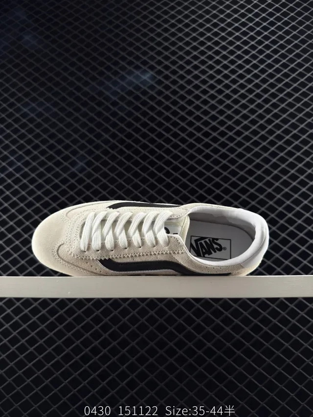 Vans Super LowPro beige daim semelle fine chaussures lifestyle 4