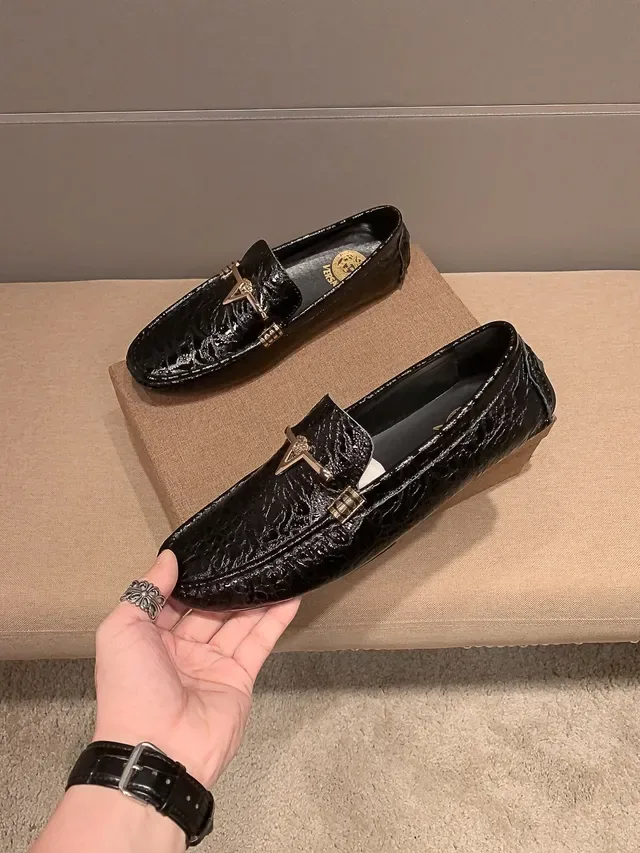 Versace Mocassin Noir Doré Cuir Croc-Embossed Medusa Horsebit Hardware 7