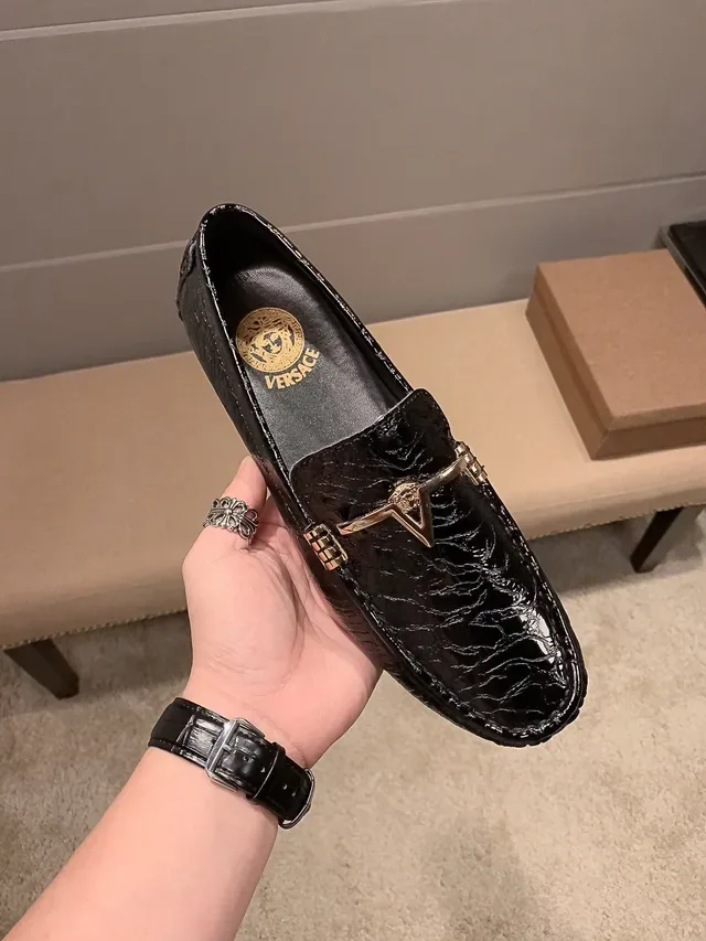 Versace Mocassin Noir Doré Cuir Croc-Embossed Medusa Horsebit Hardware 9