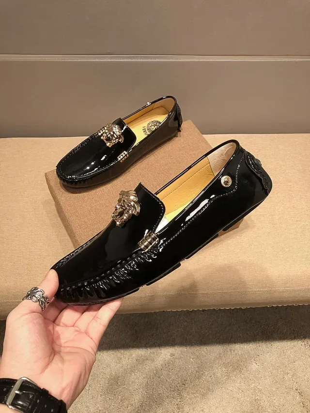 Versace Mocassin Cuir Patenté Noir Doré Brillant Haut Ornement Tête Médusa Métal 8