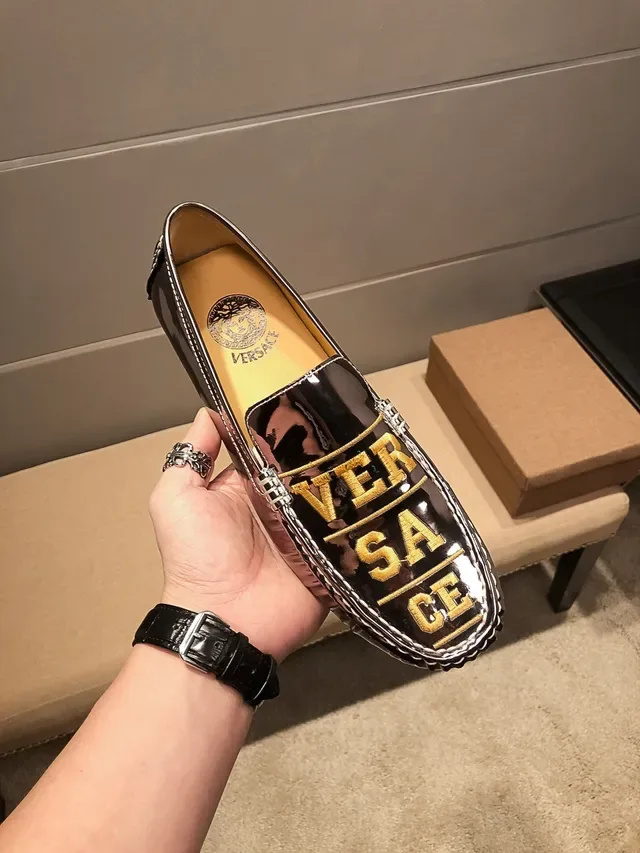 Versace Noir Or Cuir Verni Logo Lettre Mocassins 9
