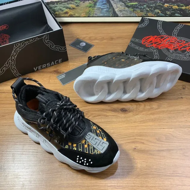 Versace Chain Reaction 黑金 Greca 印花 厚底运动鞋 6