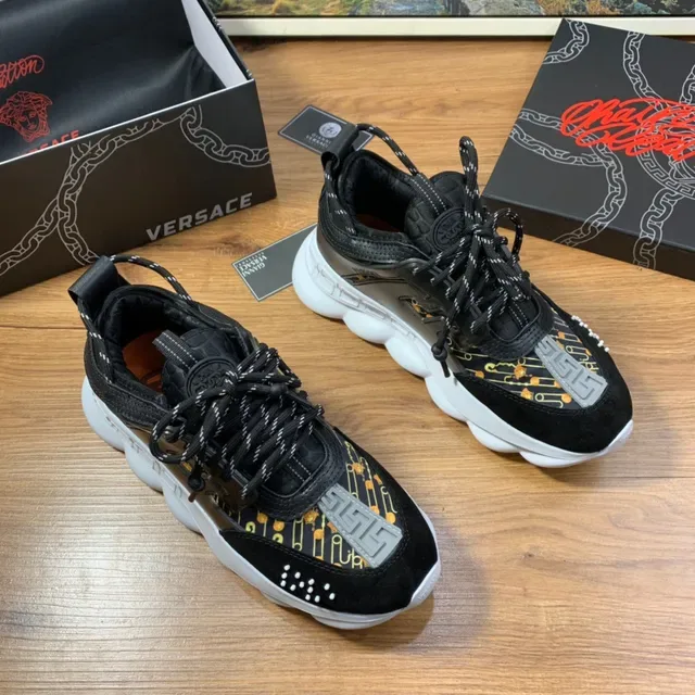 Versace Chain Reaction 黑金 Greca 印花 厚底运动鞋 7