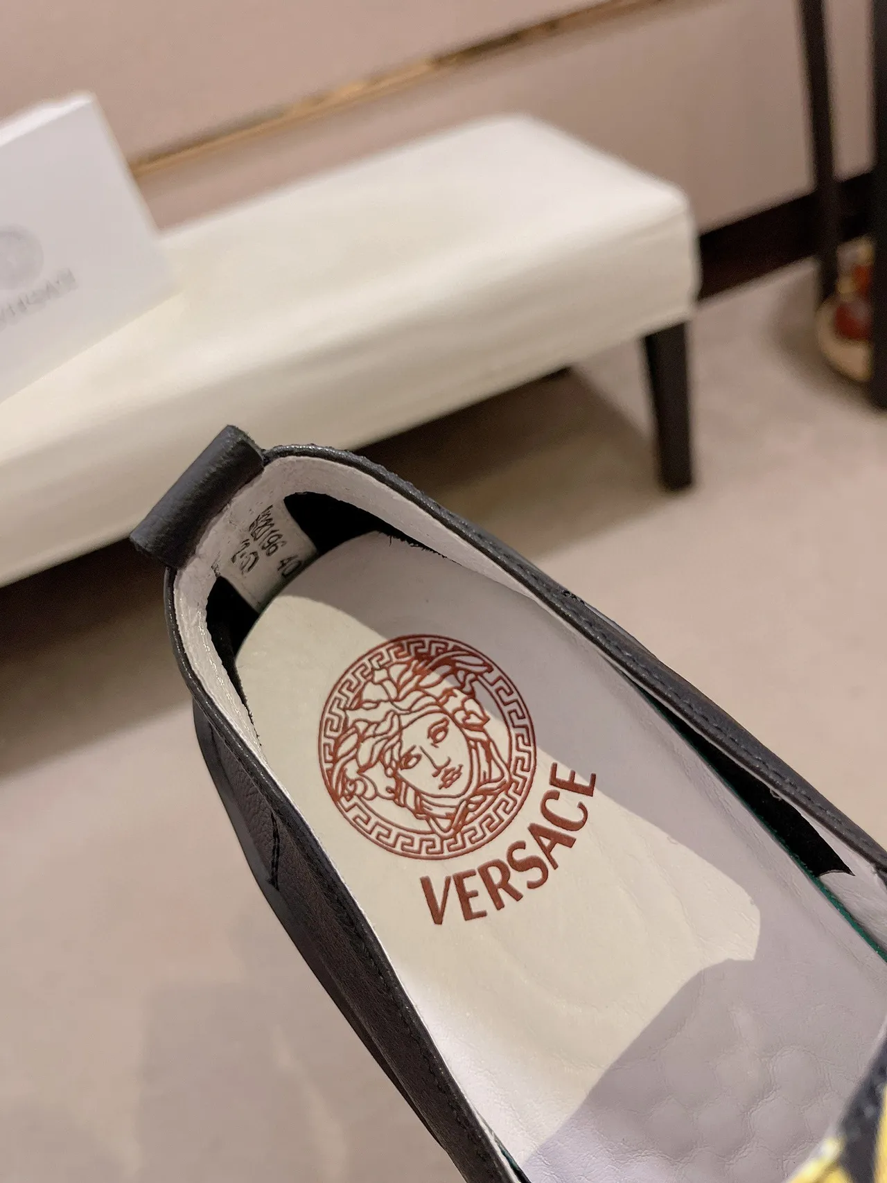 Versace Chain Reaction Noir Or Impression Baroque Vamp Semelle Épaisse Sculptée Loafer 5