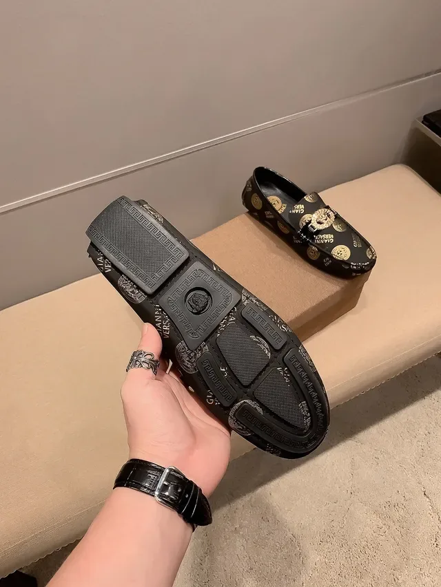 Versace Chain Reaction Noir Or Imprimé Logo Haut Medusa Boucle Hardware Mocassin 7