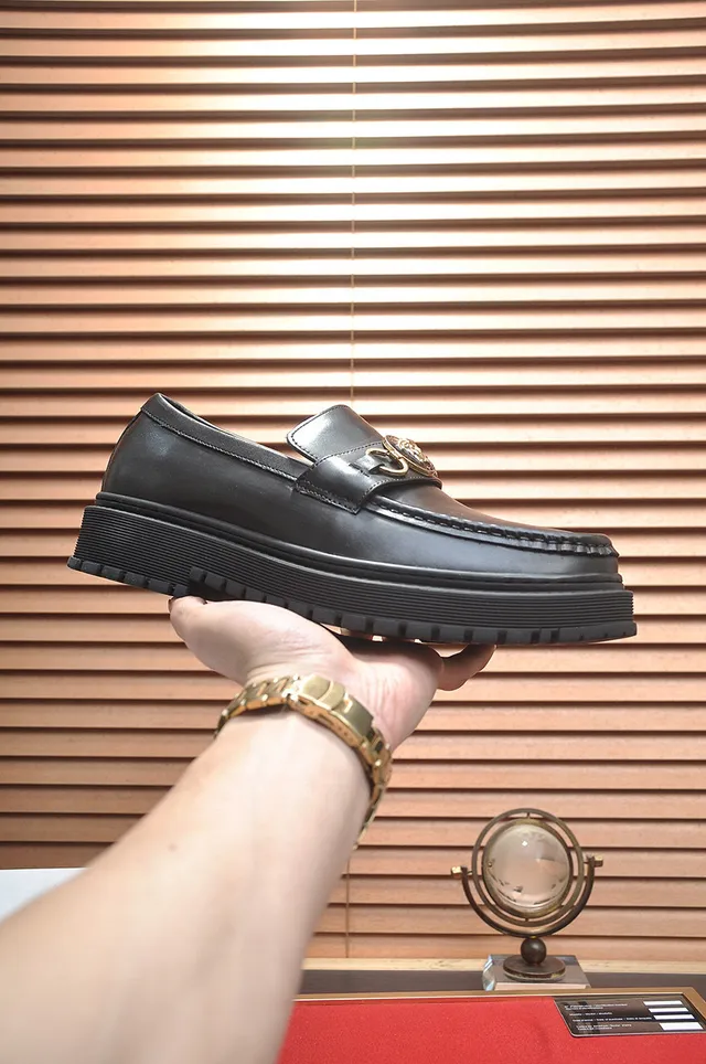 Versace Chain Reaction Cuir Noir Medusa Buckle Mocassins 4
