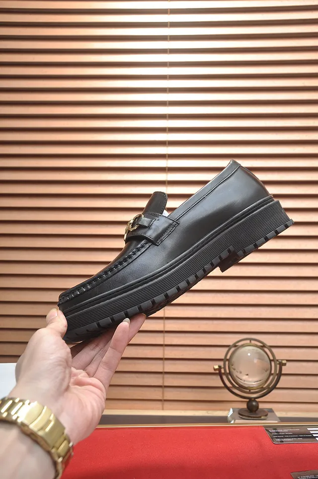 Versace Chain Reaction Cuir Noir Medusa Buckle Mocassins 5