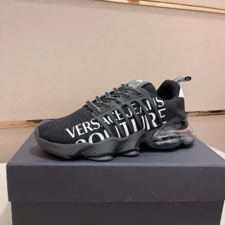 Versace Chain Reaction काले सफेद पारदर्शी लाइफस्टाइल स्नीकर्स