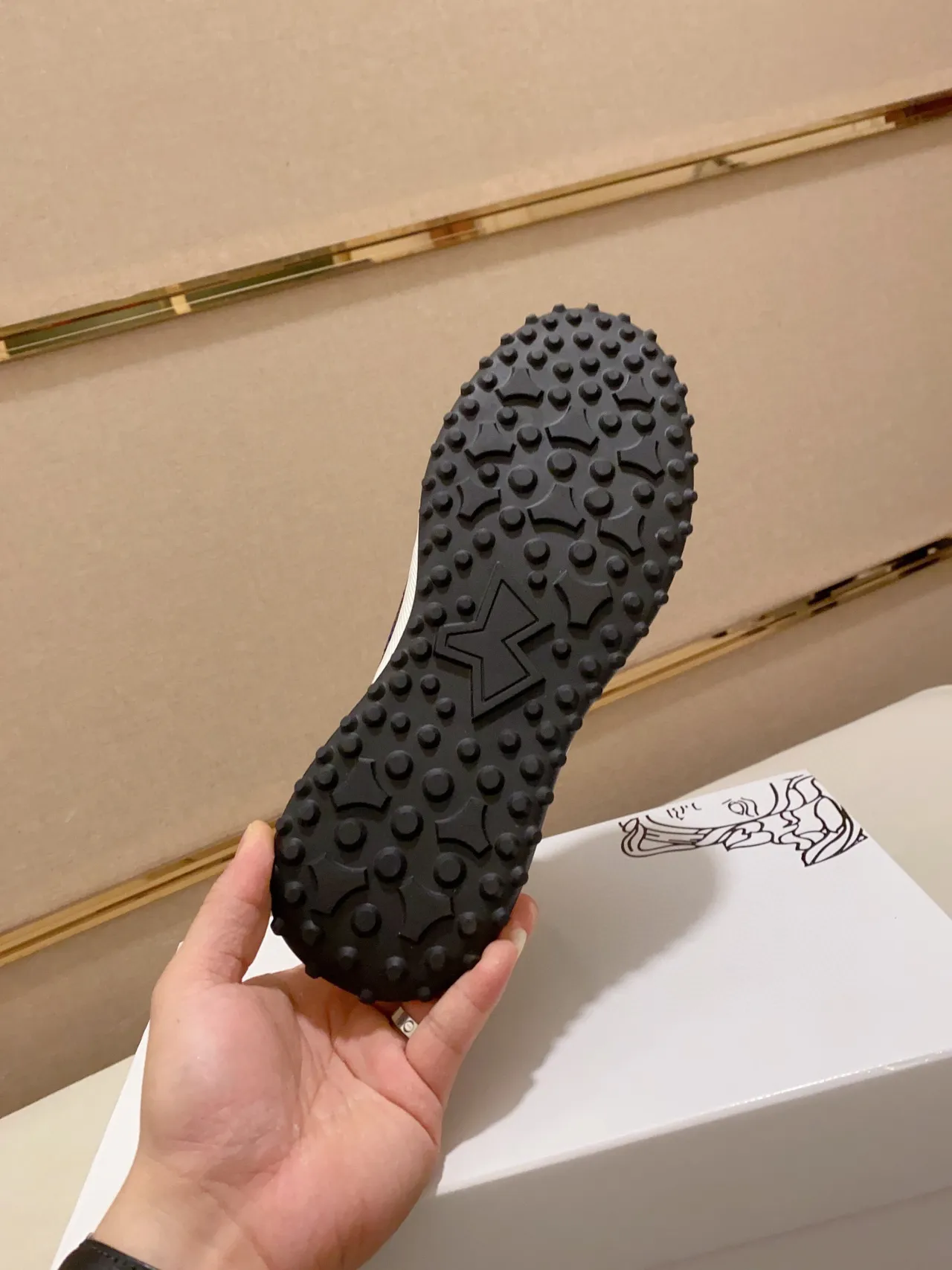 Versace Chain Reaction Brillant Bleu Medusa Baskets lifestyle à lacets hautes 2