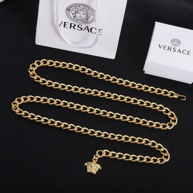 Versace Chain Reaction Collier doré tête de Medusa 4