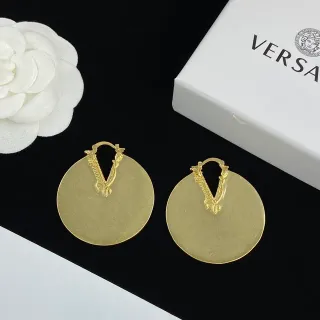 Versace सोने का गोलाकार डिस्क मेटल ईयररिंग्स