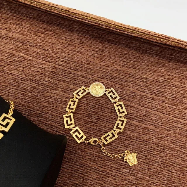 Versace Dourado e Prateado Medusa Medalhão Chave Grega Links Colar 6