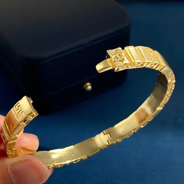 Versace Greca Odissea Bracelet Bangle Doré Gravé Logo 2