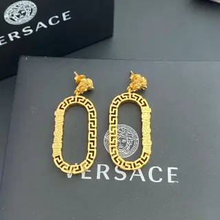 Versace Greca Odissea सोने के रंग मेडुसा हेड अंडाकार हूप ईयररिंग्स