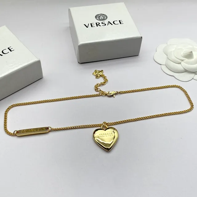 Versace Heart Pendant Gold-Tone Chain Necklace 3