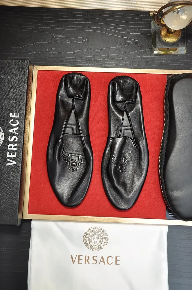 Versace Mocassin Noir Brun Cuir Embossé Tête Médusa 9