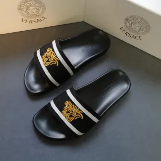 Versace Medusa सिलाई पट्टी वाले चप्पल