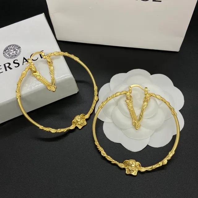 Versace Medusa Boucles d'Oreilles Hoop Dorées avec Motif de Tête Twisted Rope 2