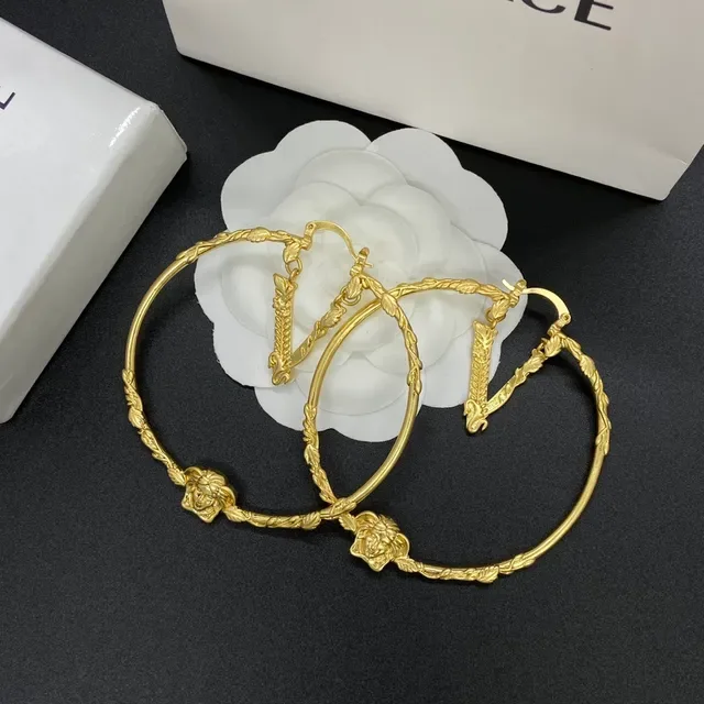 Versace Medusa Boucles d'Oreilles Hoop Dorées avec Motif de Tête Twisted Rope 5