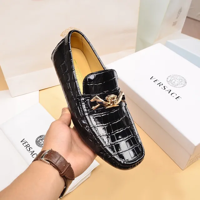 Versace Medusa Horsebit Loafer mocassins noirs en cuir patenté à motif crocodile embossé 6
