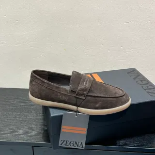 Zegna ब्राउन बेज स्वेड अपर स्ट्रैप पेनी लोफर
