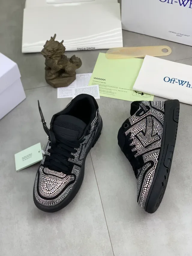 1017 ALYX 9SM حذاء رياضي أسلوب حياة مزين بكريستال على الحزام والكعب 5