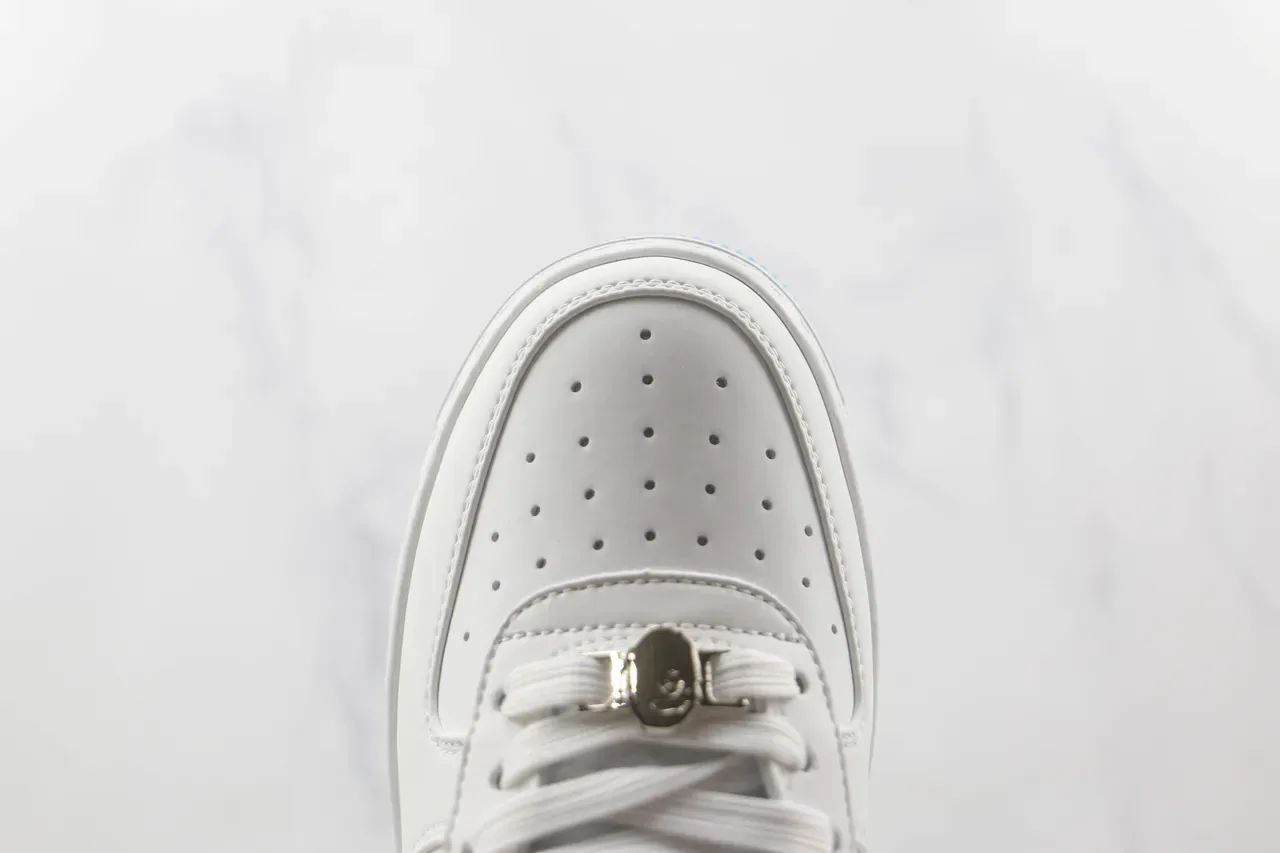 A Bathing Ape Sneakers Lifestyle blanc bleu low-top iridescent tie-dye overlay 6