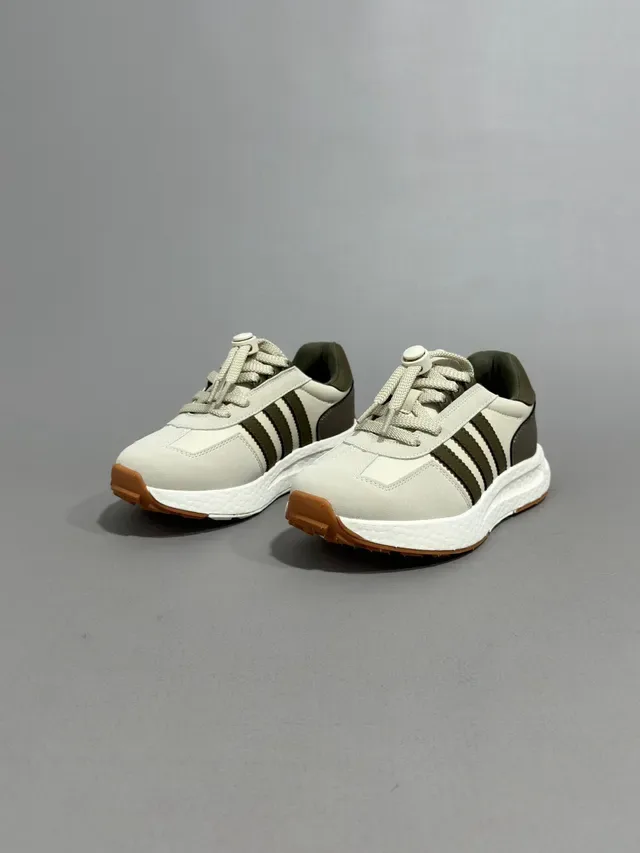 Adidas Beige Red Retro Runner Silhouette Three-Stripe Side Panel Lifestyle Sneakers 12