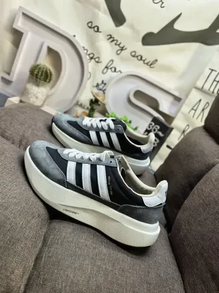Adidas Black Gray Chunky Platform Sole Suede-Mesh Hybrid Upper Lifestyle Sneakers 7