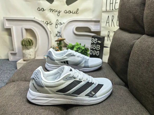 Adidas Black Gray Low-Profile Silhouette Perforated Stripe Overlays Running Shoes 21