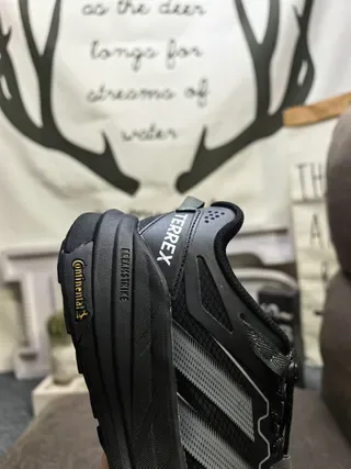 Adidas Black Gray Mesh And Synthetic Overlays Three-Stripe Side Panel Lifestyle Sneakers 3