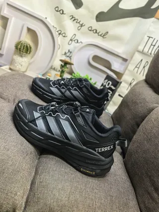 Adidas Black Gray Mesh And Synthetic Overlays Three-Stripe Side Panel Lifestyle Sneakers 7